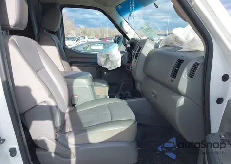 2018 Nissan Nv Cargo Nv2500 Hd Sv V6 z USA, uszkodzony, nr VIN 1N6BF0LY8JN812219